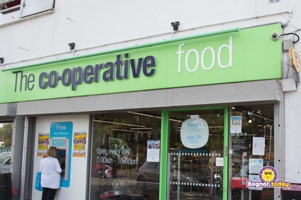 Staff At Bognor Co-op Robbed At Knifepoint