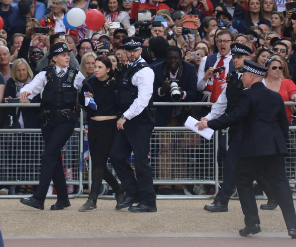 Arrests After Protesters Attempt To Enter Queen's Jubilee Parade Route Ahead Of Trooping The Colour
