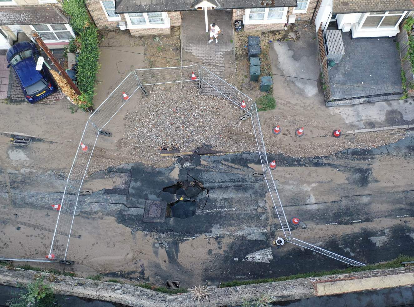 Bad News Is It May Take Up To Two Weeks To Fix  The Pipe And The Road  After Major Water Leak Flooded a Dartford Street And Surrounding Roads