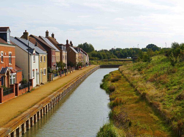 Woman Body Pulled From Water In Swindon