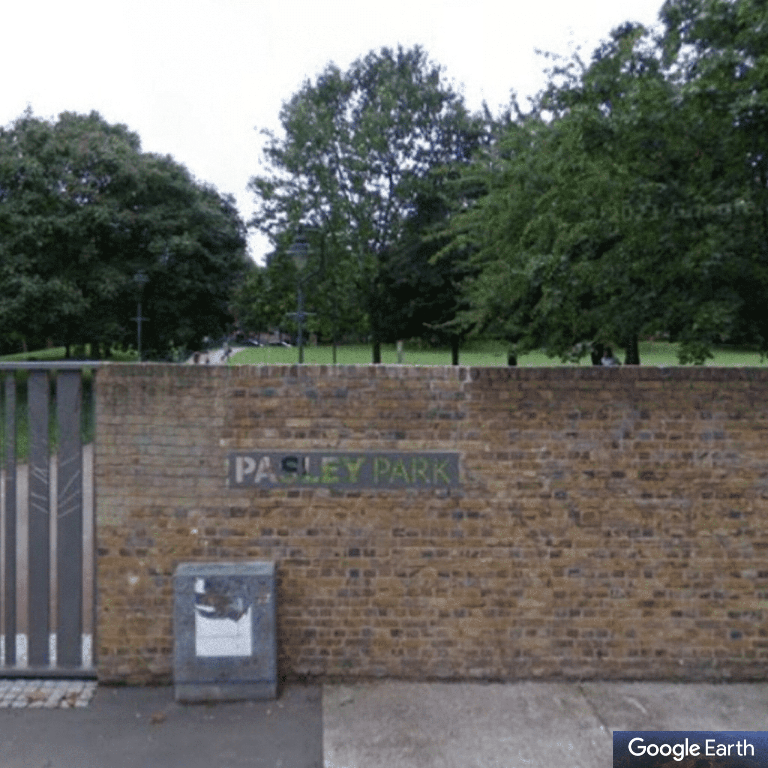 Man Hospitalised After Dog Attack In Southwark’s Pasley Park