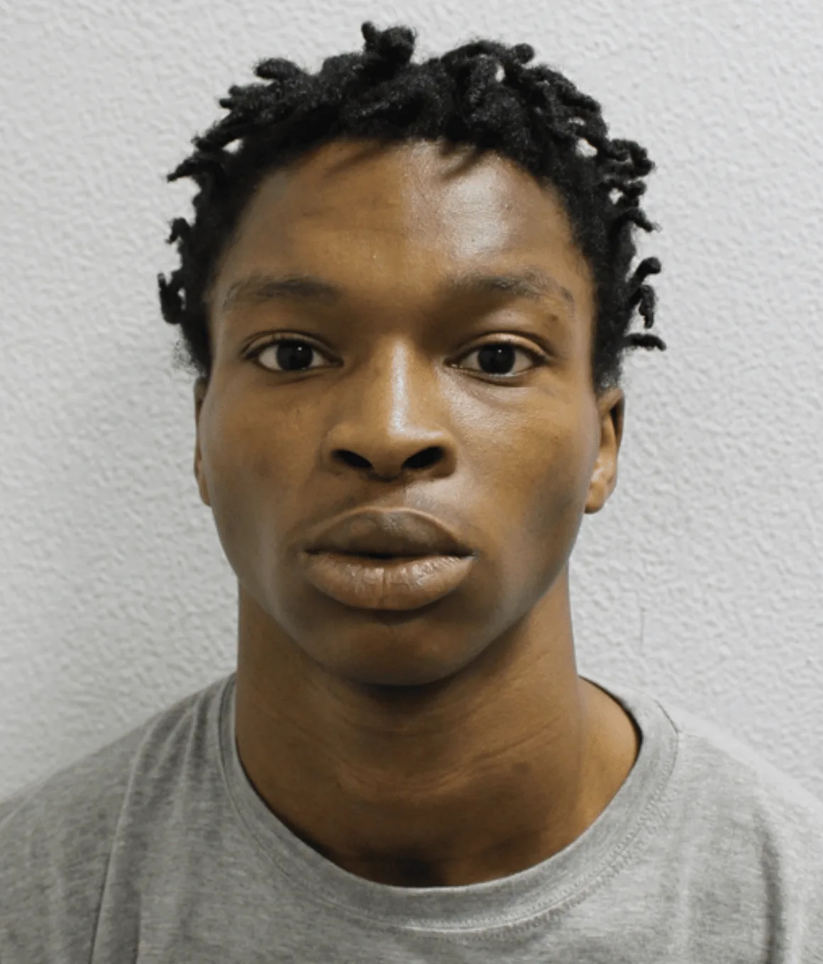 A man has been found guilty of stabbing a railway worker and attacking other employees at Bromley South station in May last year â€“ (ID 53…
