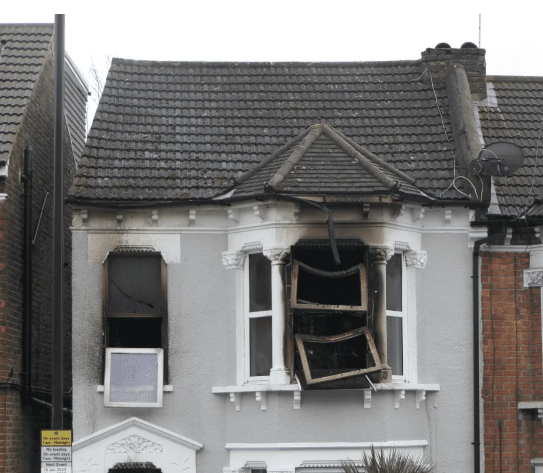 One man hospitalised after South Norwood Blaze â€“ (ID 550952)