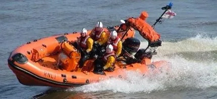 Swift Response by Littlestone RNLI Volunteers Saves Individual in Distress at St Maryâ€™s Bay
