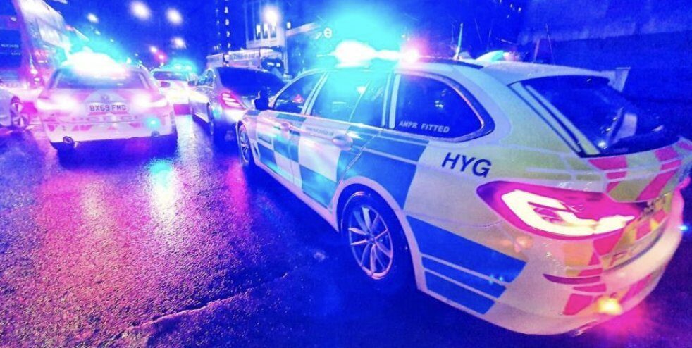 Emergency Evacuation of 1,000 Passengers from Stranded Trains Near Paddington