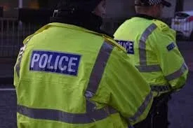 Police appeal for help in identifying man who robbed a teenage boy