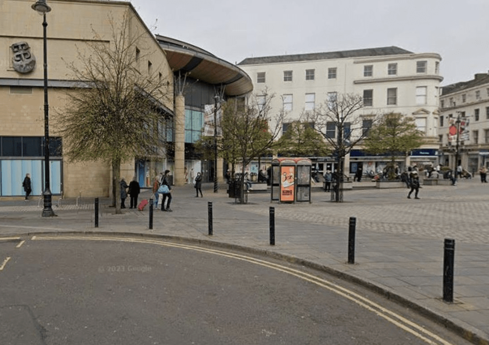 Female Pedestrian Injured in Collision with Car in Dundee