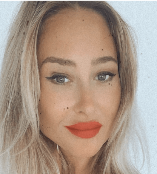 First Picture of Joanna Derkacz as Tributes Flow as Waterlooville Murder Investigation Continues