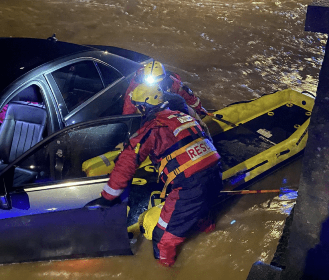 Storm Henk Unleashes Havoc Across the UK: Amber Wind Warning in Effect