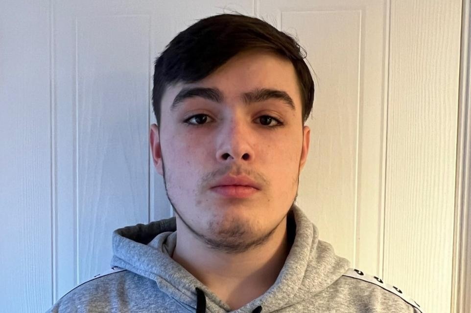 Search Continues for Missing Teenager Lewis from Thamesmead