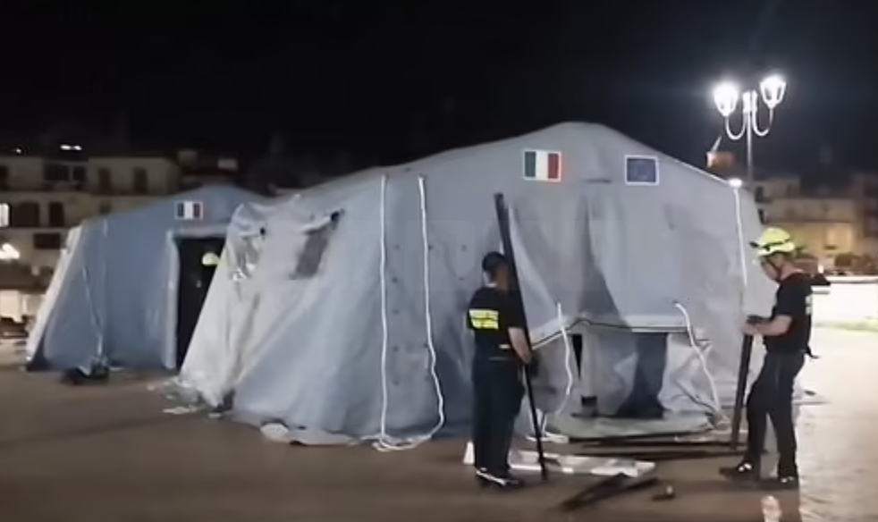 Strongest Earthquakes in Decades Rattle Naples Region, Panicking Residents