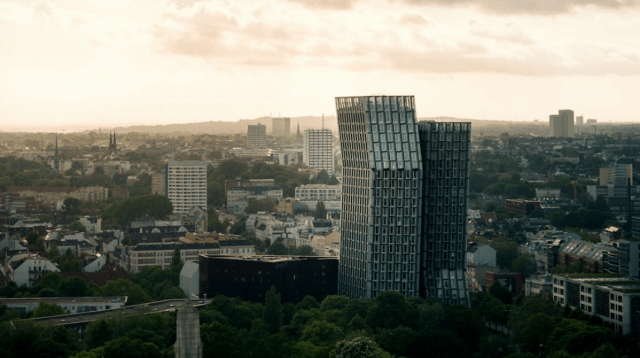 Hamburg Police Neutralise Axe-Wielding Man with Incendiary Device