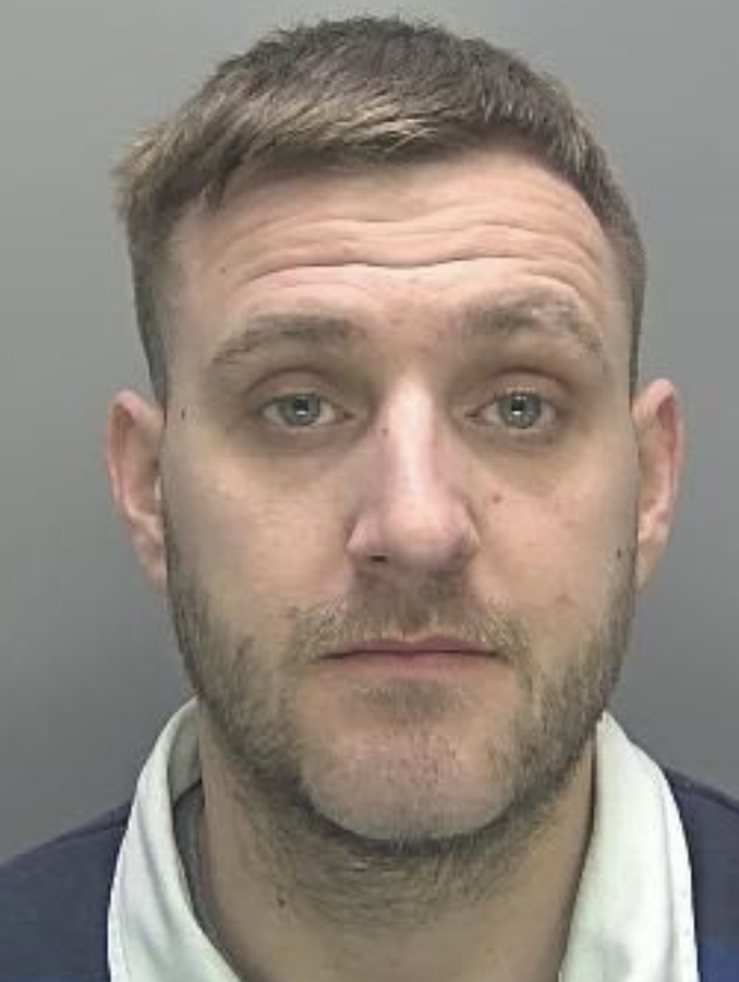 Drug dealer jailed after escaping custody