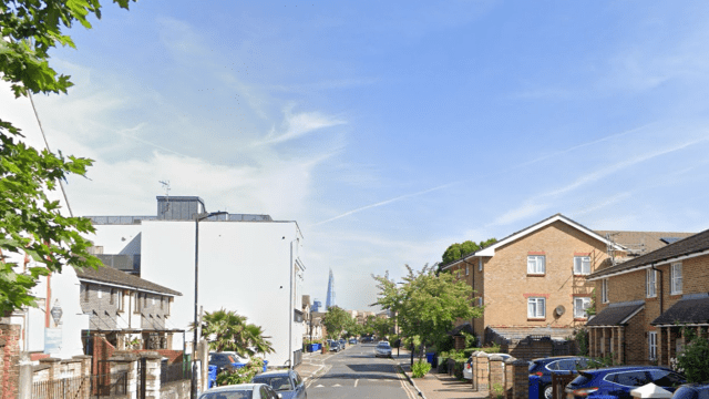 Teenage Boy Shot in Southwark