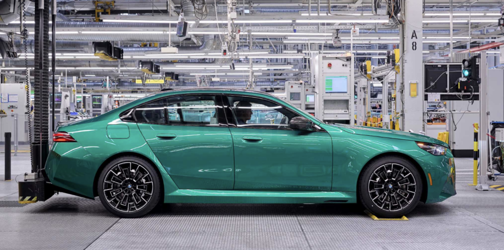 BMW M5 Celebrates Start of Production in Dingolfing