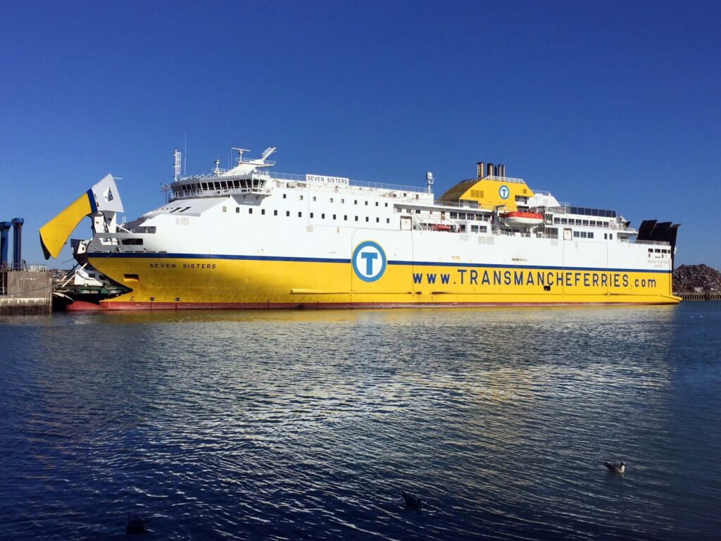 People Smuggler Convicted After 7 Migrants Found in Overheated Lorry Compartment