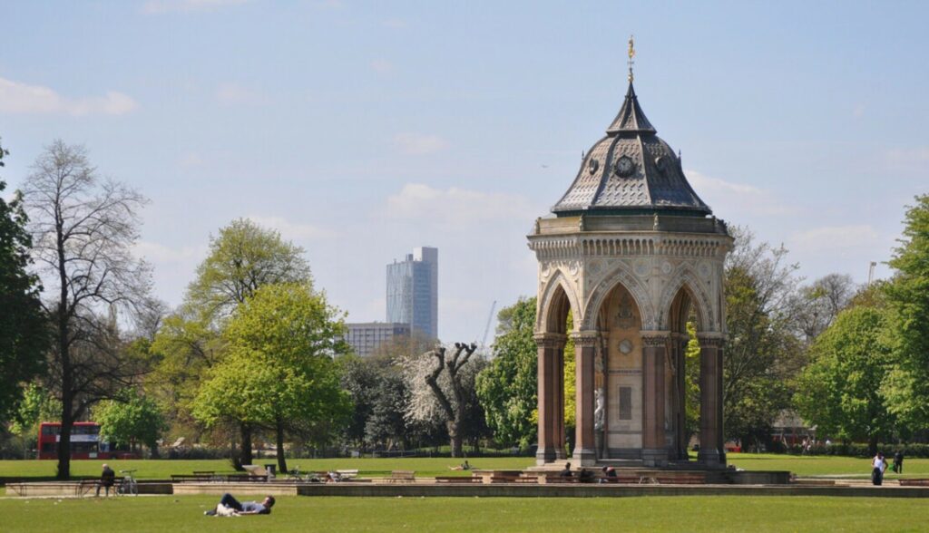 Police Investigate Unexplained Death in Victoria Park, Tower Hamlets
