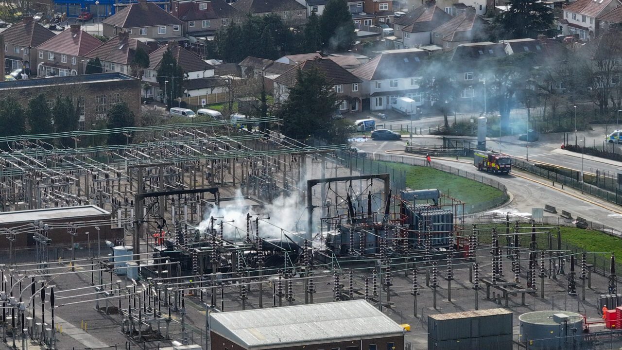 Counter-Terror Police Probe Heathrow Substation Fire Amid Russian Sabotage Fears