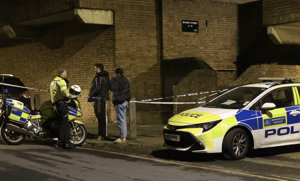 Delivery Driver Stabbed and Robbed in Greenwich – Police Appeal for Witnesses