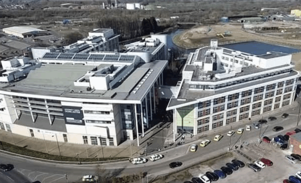 Four arrested as police called after violent altercation at Doncaster College between gang of men