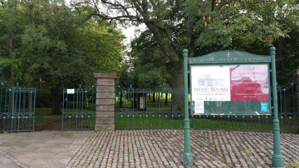Human Placenta Found in Oldham Park Triggers Welfare Concerns for New Mum