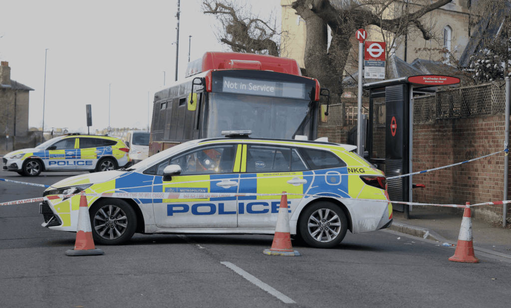 London night bus knife attack leaves 2 in hospital and police officer injured by glass