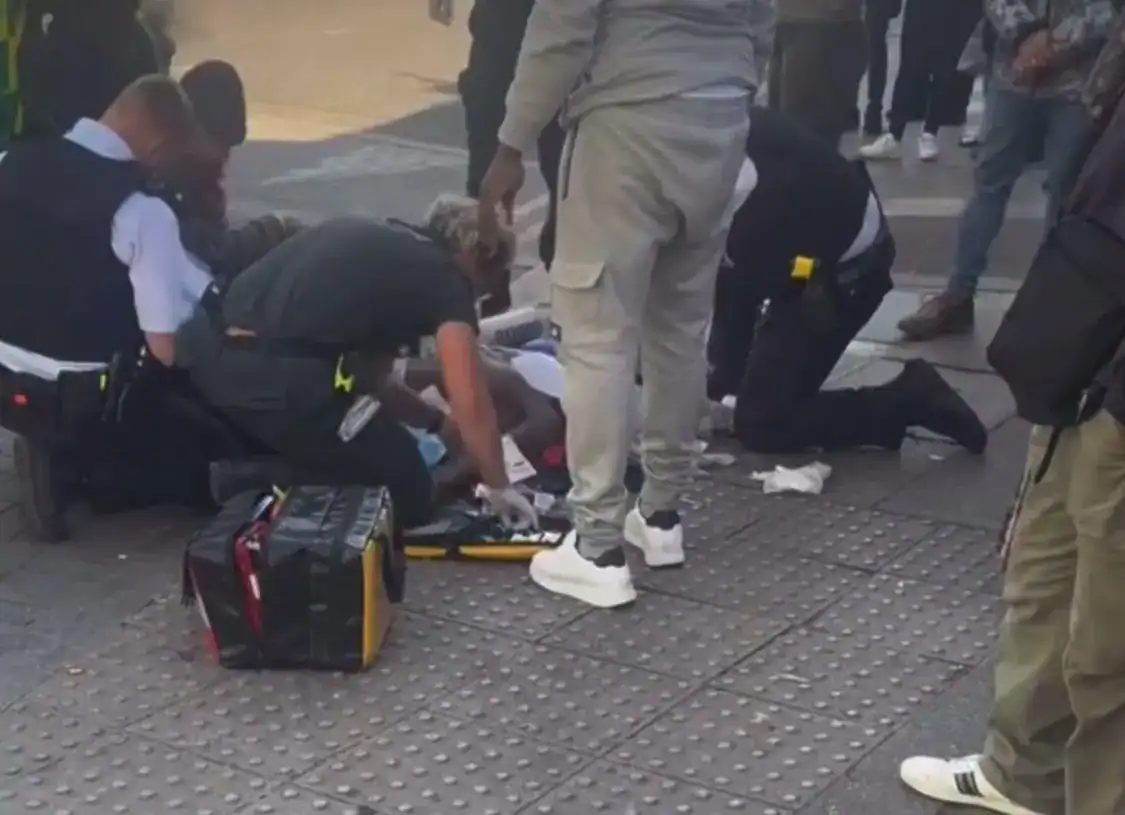 Man Rushed to Hospital After Stabbing in Woolwich