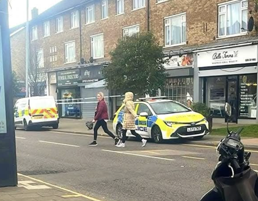 Police Investigate Broad Daylight Robbery at Chingford Retail Premises