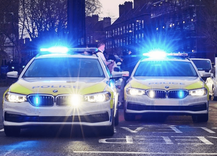 Man Killed at Southwark Bus Stop After Crash Involving Car Pursued by Police – UKNIP