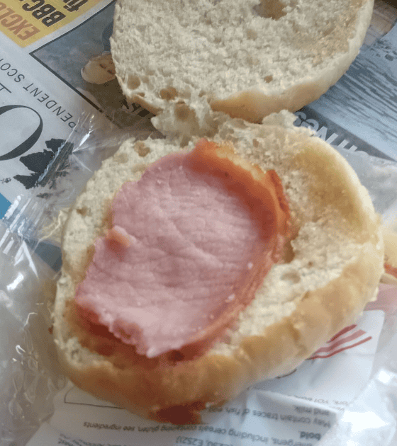LNER Criticised Over £4.60 Bacon Roll: “Poor Show” Say Passengers