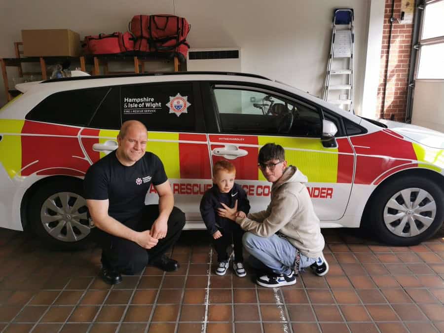 Parents Thank Hero Firefighter After Life-Saving Response to Toddler’s Seizure in Blackfield