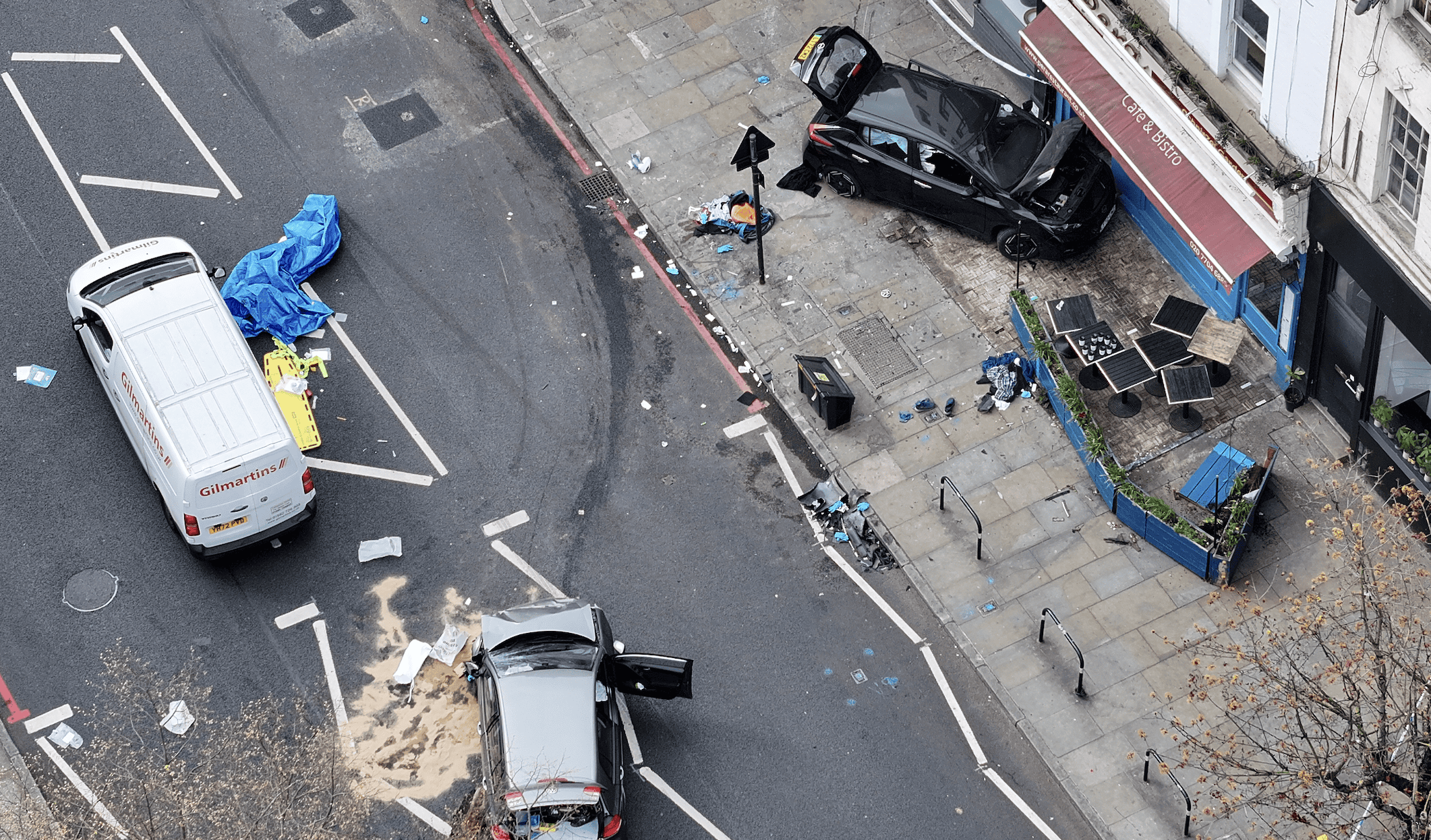 Three-Vehicle Life Changing Crash on A1 Upper Street Shuts Road and Hits Busy Café in Islington