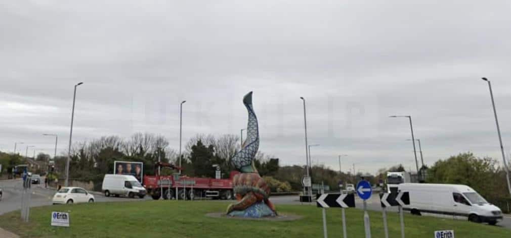 Two Taken to Hospital After Crash Near Fish Roundabout in Erith