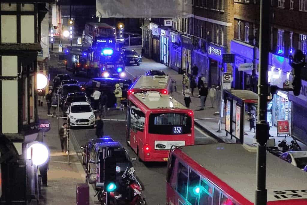 Man Arrested on Suspicion of Drink-Driving After Multi-Vehicle Crash in Beckenham – UKNIP