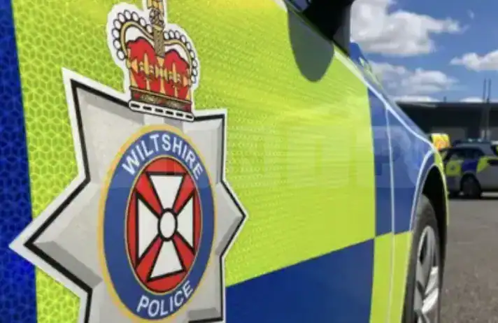 Body of Man Found in Devizes Canal — No Suspicious Circumstances, Say Wiltshire Police – UKNIP