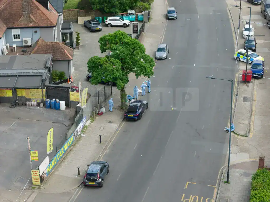 London Stabbing Crisis: One Dead and Multiple Injured in Weekend Knife Attacks Across the Capital – UKNIP