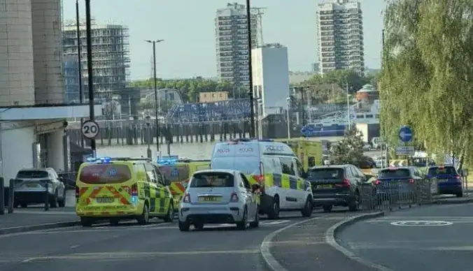 Woolwich Knife Attack Leaves Man Fighting for Life as Police Probe Continues