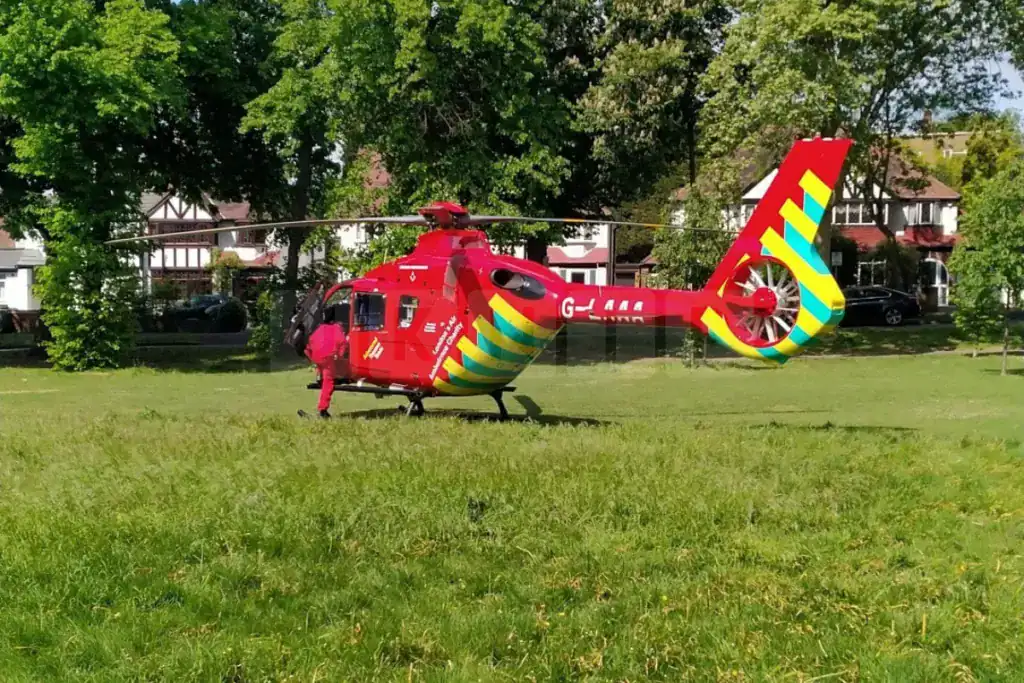 Man Fights for Life After Southall Stabbing as Four Arrested Following Street Fight – UKNIP