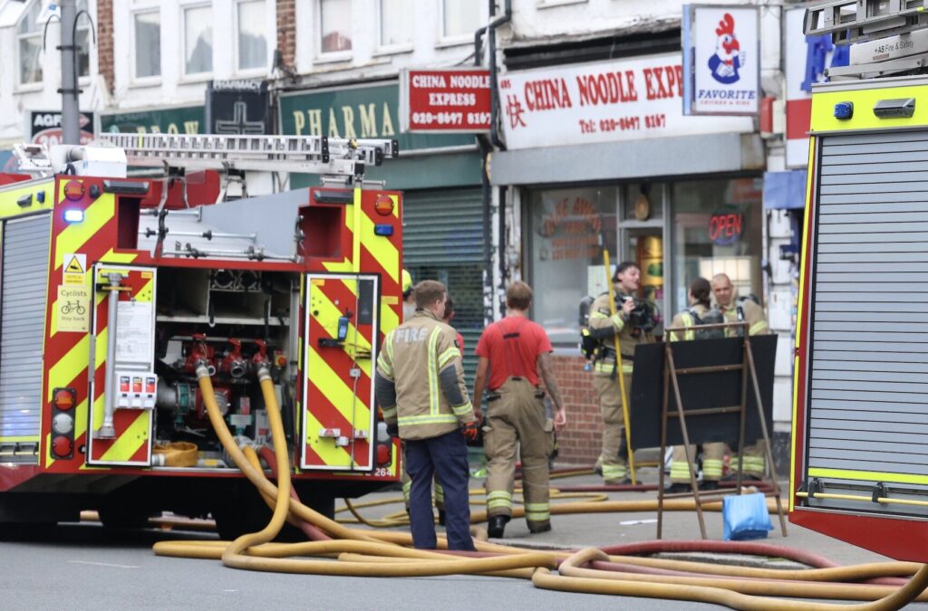 Fire Rips Through Chinese Take away  on Bromley Road in South East London – UKNIP