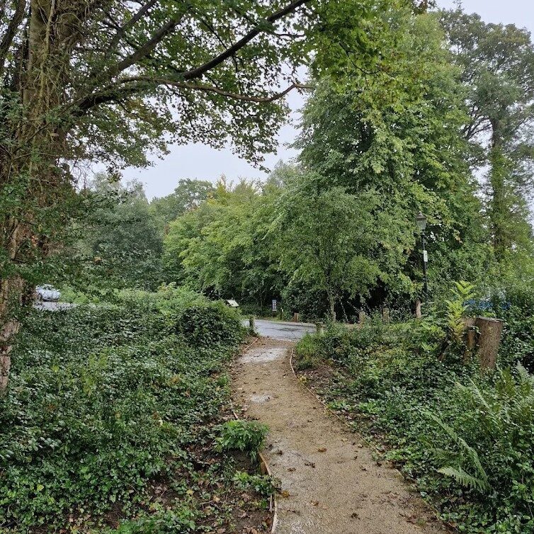 Appeal After Man Exposes Himself to Woman and Child in Happy Valley, Near Tunbridge Wells