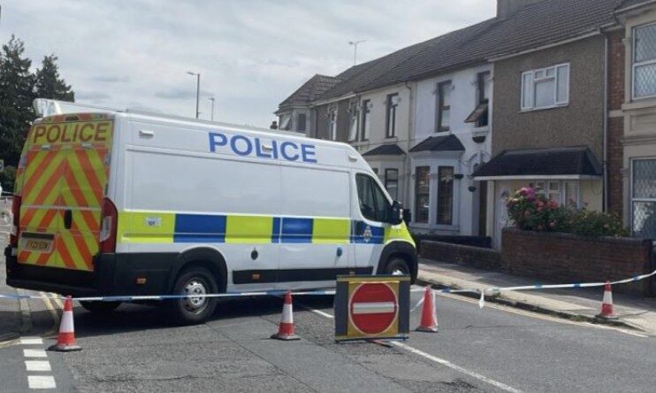 Man Dies After Being Found Injured on Manchester Road in Swindon – Police Launch Murder Investigation