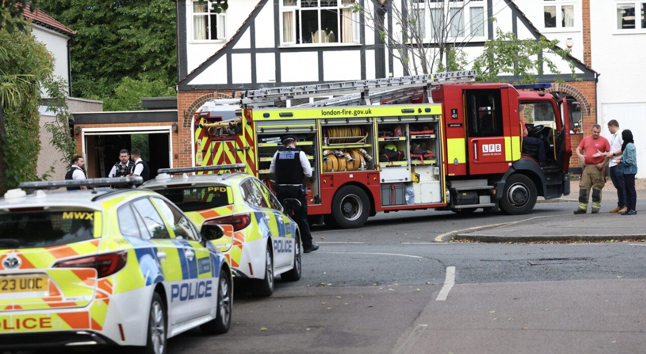 Man in His 80s Dies in Bromley House Fire as Investigation Launched