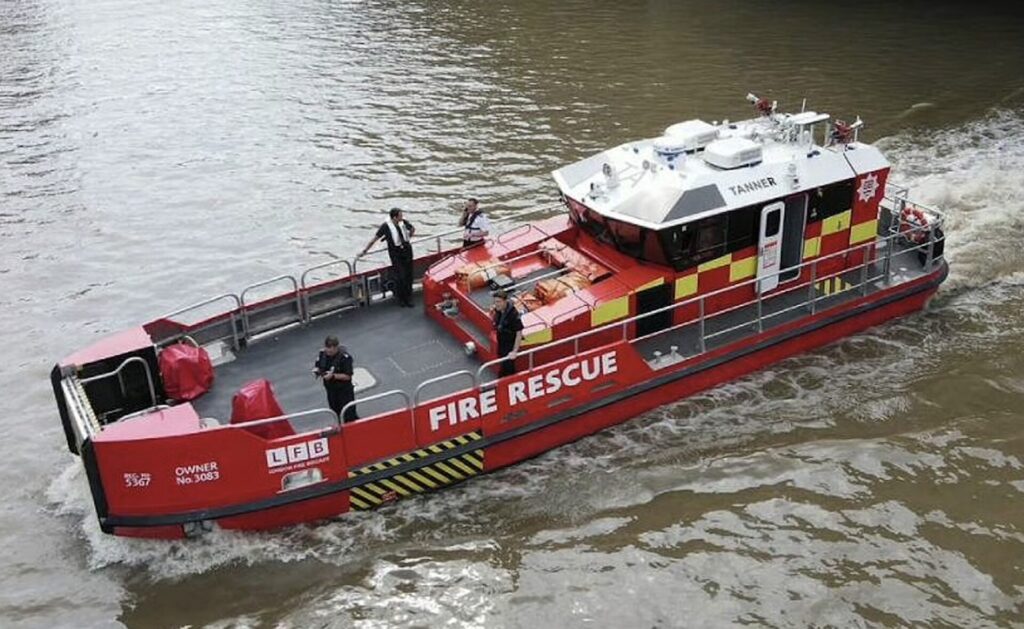 Search Launched After Reports of Person in the Water at River Lea, Canning Town