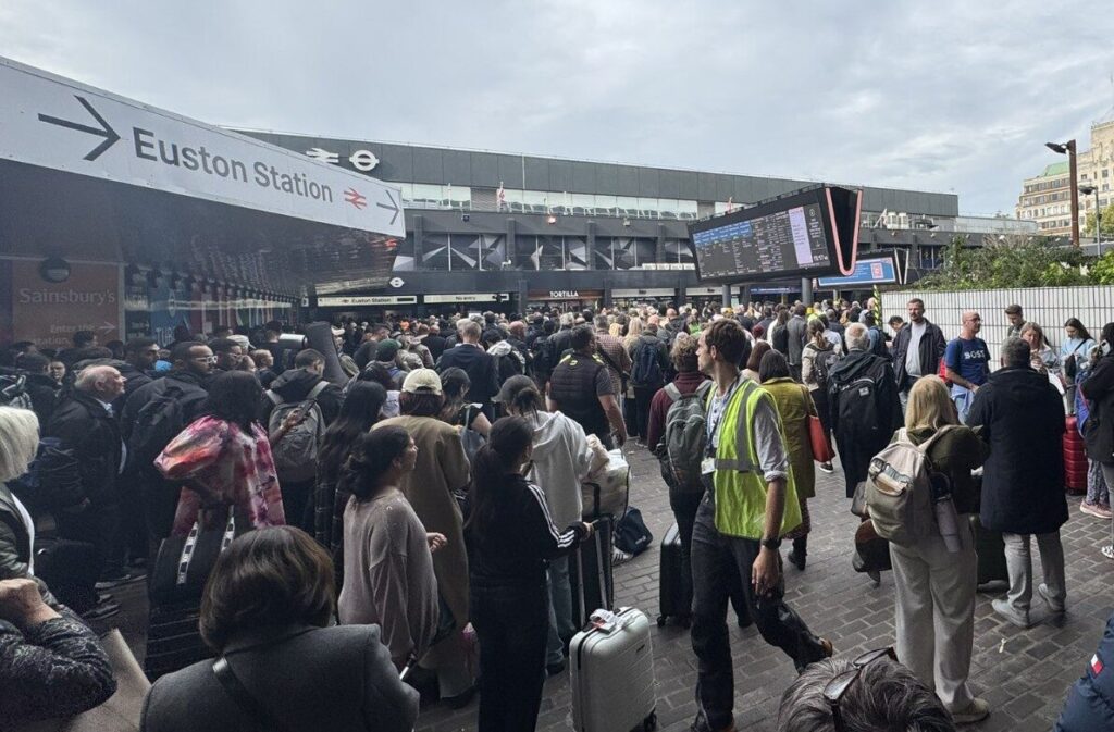 London Euston Station Shut Down Amid Security Alert – UKNIP