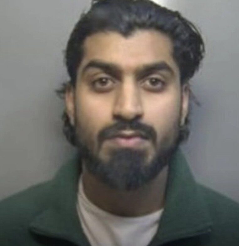 Ex-Accountant Jailed for Ripping Off TV Fans with Illegal Streaming – UKNIP