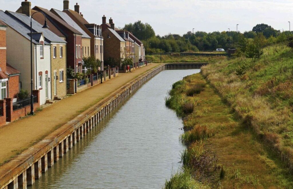 Sex Pest Strikes on Swindon Towpath – UKNIP