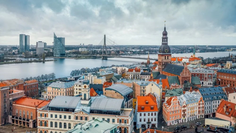 Latvian Citizenship by Descent: What UK Nationals With Baltic Roots Need to Know