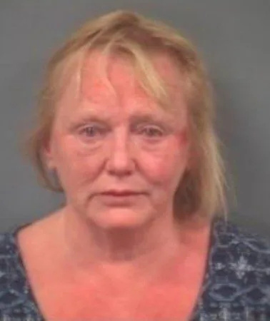 Woman, 53, Found Guilty of Murder After Stabbing Boyfriend in the Back in Ryde