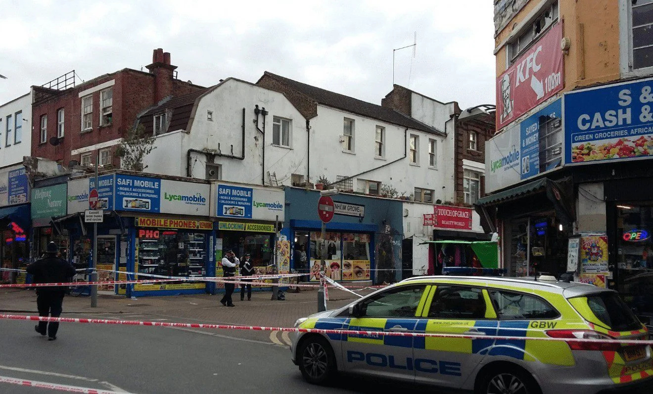 Gunfire Erupts Near Peckham Rye Station as Trio Flee on Mopeds â€“ Shopfront Shattered, No Injuries