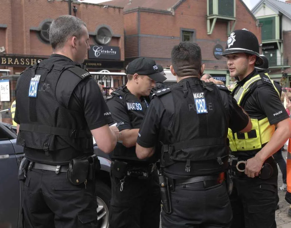 Westminster Terror Crash: Driver Arrested After Ford Fiesta Hits Pedestrians, Police Raid Midlands Addresses